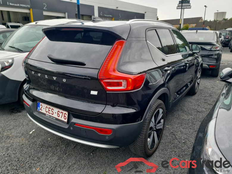 VOLVO XC40 1.5 T4 PHEV CORE DCT #4