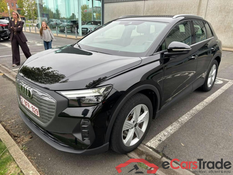 AUDI Q4 e-tron 82 kWh 40 Attraction #1