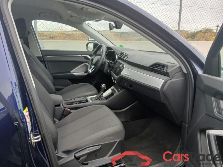 AUDI Q3 / 2018 / 5P / todoterreno 45 TFSI e 180kW S tronic Advanced #6