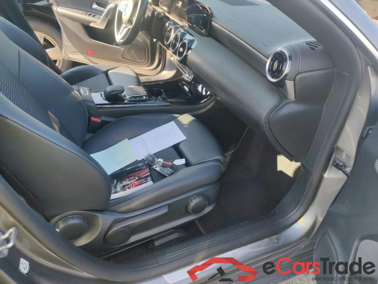 MERCEDES-BENZ CLA / 2019 / 4P / coupé CLA 250 e #6