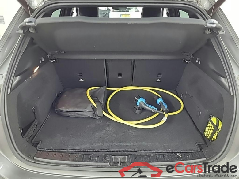 MERCEDES-BENZ EQA 250 Business Solution AMG auto 5D 140kW #5