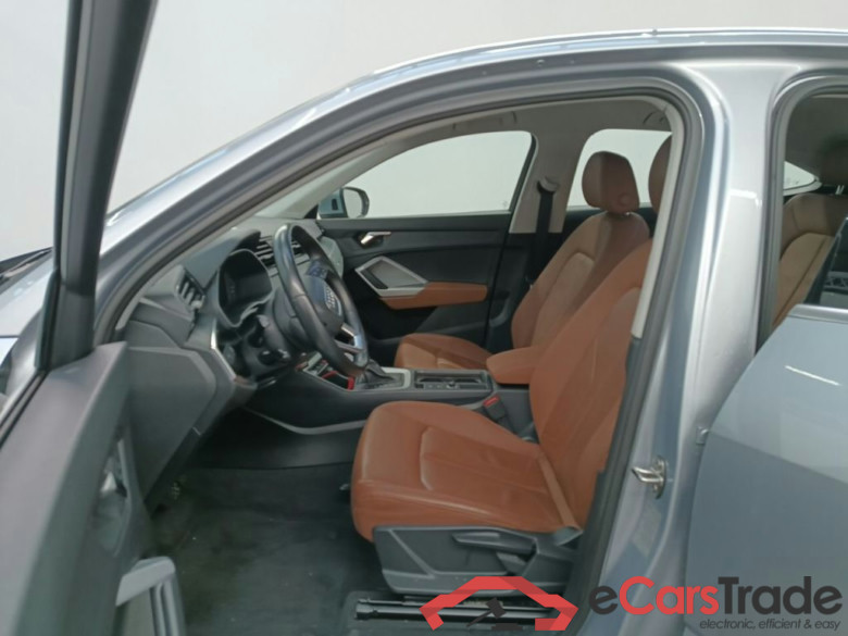Audi Q3 Sportback 45 TFSI e S tronic 5d #3