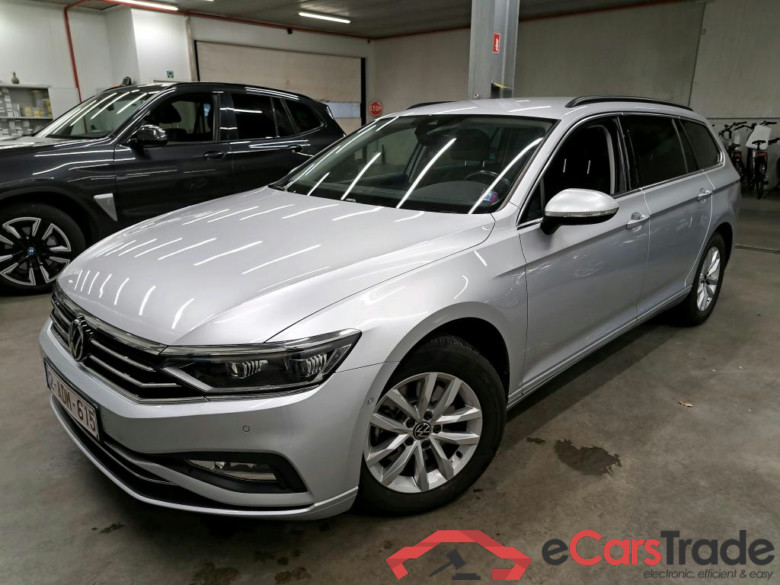 VOLKSWAGEN - VW  PASSAT VARIANT TDI 122PK DSG Style Business With Vienna Leather & Electric Foldable Trailer Hook