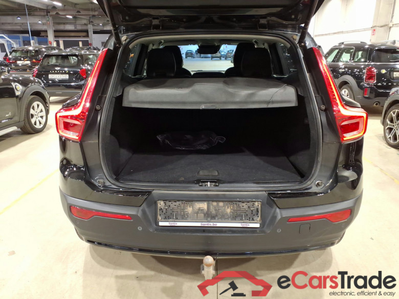 VOLVO XC40 1.5 T4 PHEV PLUS DARK DESIGN DCT #3