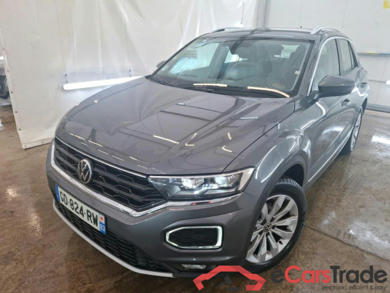 VOLKSWAGEN T-Roc / 2017 / 5P / SUV 1.5 TSI 150 EVO CARAT DSG7