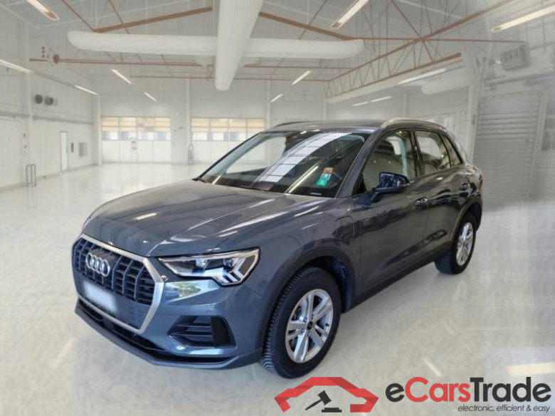 AUDI Q3 / 2018 / 5P / SUV 45 TFSI E S TRONIC BUSINESS #1