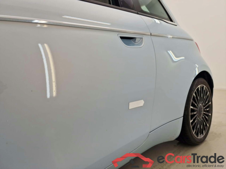 FIAT 500E 42KWH LA PRIMA #4