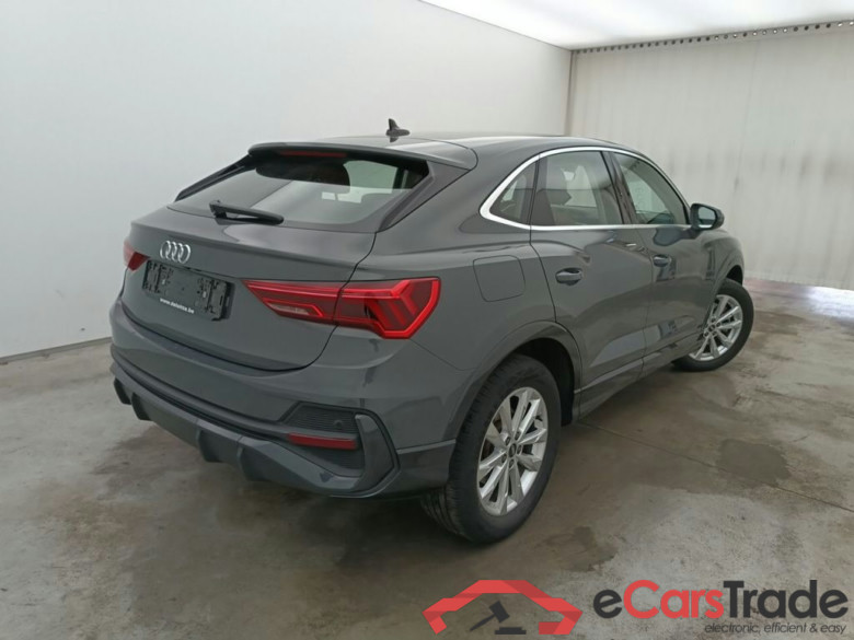 Audi Q3 Sportback 45 TFSI e S tronic 5d #2