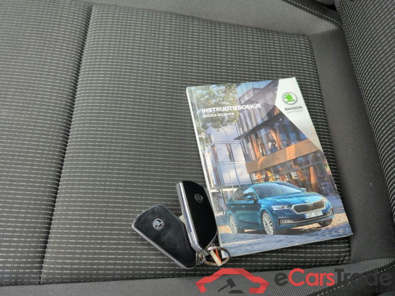 SKODA Octavia Combi 81 kW #6