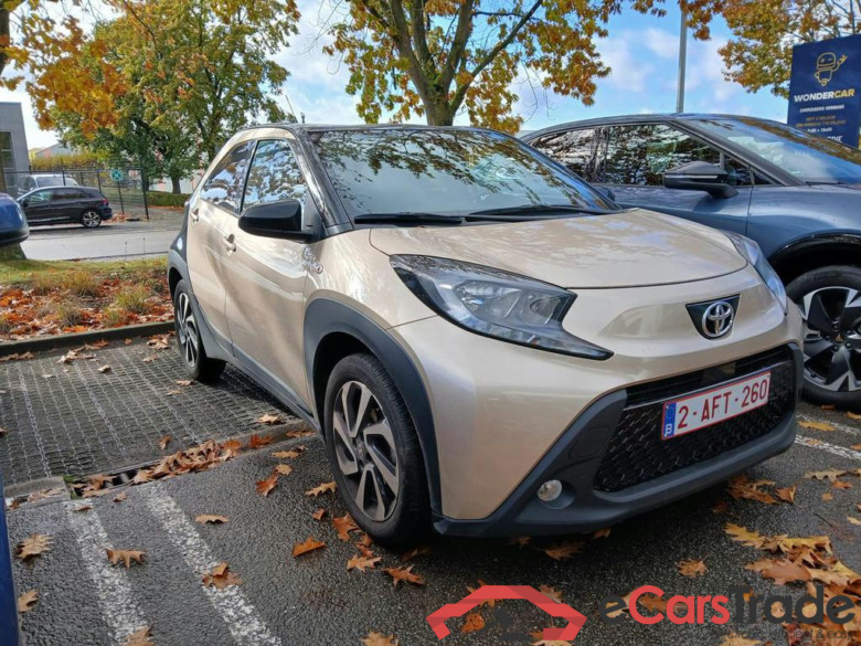 TOYOTA Aygo X 1.0i VVT-i pulse CVT #1