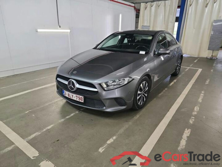 Mercedes A-Klasse Limousine A-Klasse Limousine A 180 Business Solution 100kW/136pk  4D/P Auto-7