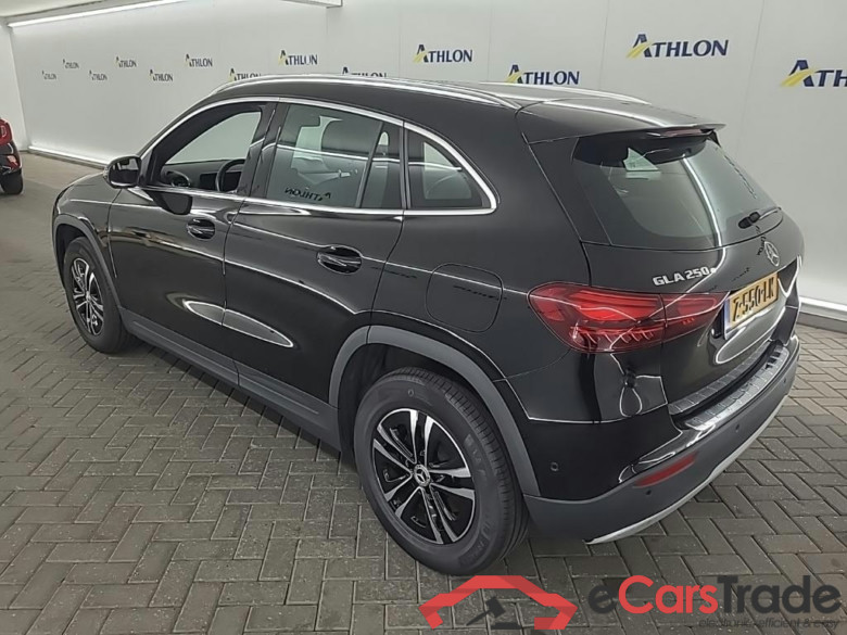 MERCEDES-BENZ GLA GLA 250 e DCT Star Edition 5D 160kW #4