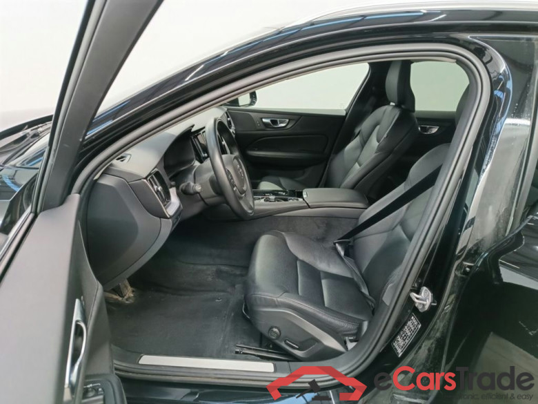 Volvo V60 T6 Recharge 4x4 Geartr. Inscription Expr 5d #3