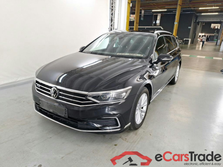 VOLKSWAGEN PASSAT VARIANT 1.4 TSI MSQ VARIANT GTE BUSINESS #1