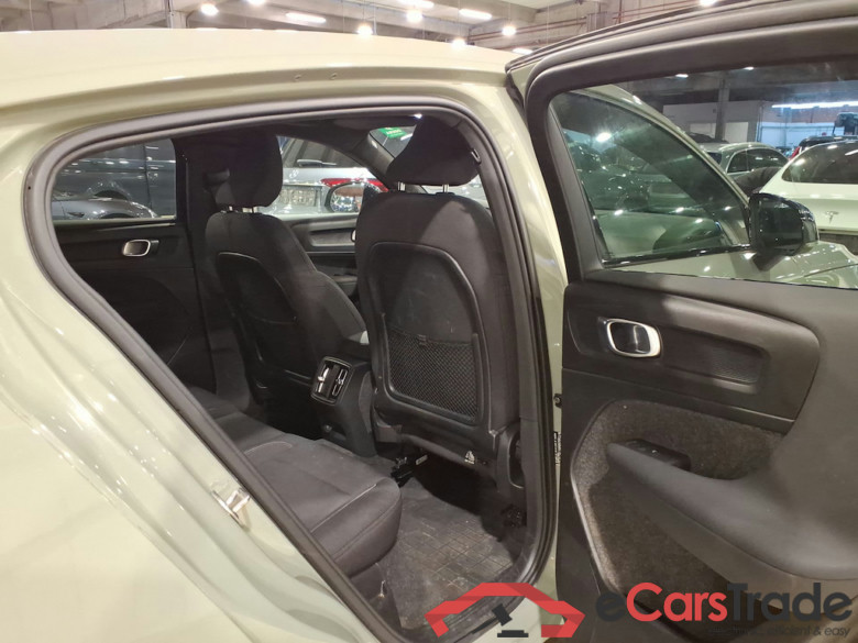 VOLVO C40 BEV 69KWH RECHARGE CORE #5