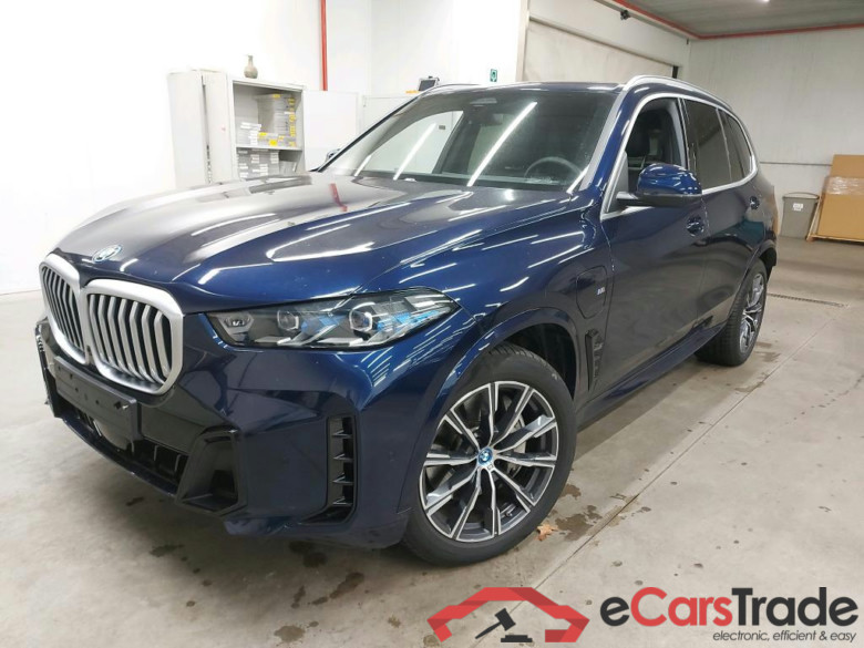 BMW - BMW X5 xDrive50e 489PK M Sport With Climatic & Nav & Heated Sport Seats & Active Cruise & Park Sensors Fr&R & Pano   * HYBRID *  ***   ONLY PART 1 REGISTRATIOIN AVAILABLE - NUR TEIL I FAHRZEUGBRIEF  ! ***