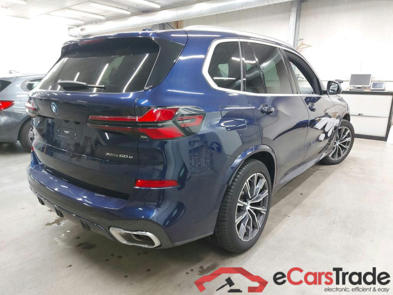 BMW - BMW X5 xDrive50e 489PK M Sport With Climatic & Nav & Heated Sport Seats & Active Cruise & Park Sensors Fr&R & Pano   * HYBRID *  ***   ONLY PART 1 REGISTRATIOIN AVAILABLE - NUR TEIL I FAHRZEUGBRIEF  ! *** #2
