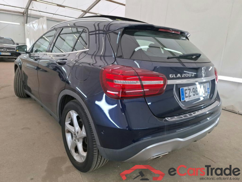 MERCEDES-BENZ Classe GLA 5p SUV GLA 200 d Sensation BVA7 #2