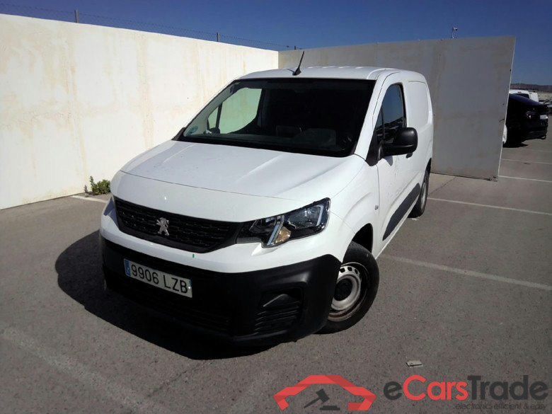 PEUGEOT Partner / 2018 / 3P / furgón derivado de turismo Pro Standard 600kg BlueHDi 73kW #1